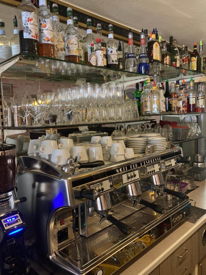 Caffe Boulevard Penzion Waldsassen Esterno foto